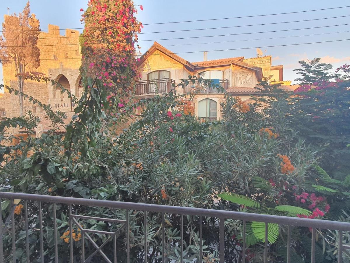 Ancient Paphos - Cozy Place Next To The Sea, Marina, Historical Sites, Buses, Mall, And Market Exterior foto