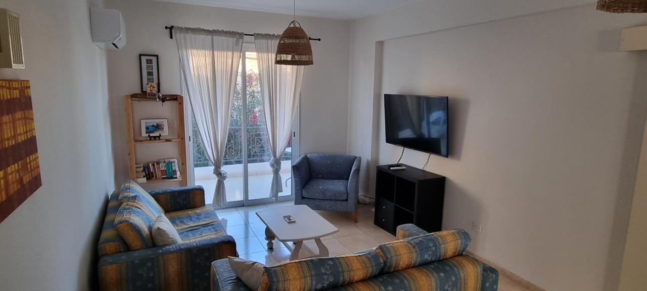 Ancient Paphos - Cozy Place Next To The Sea, Marina, Historical Sites, Buses, Mall, And Market Exterior foto